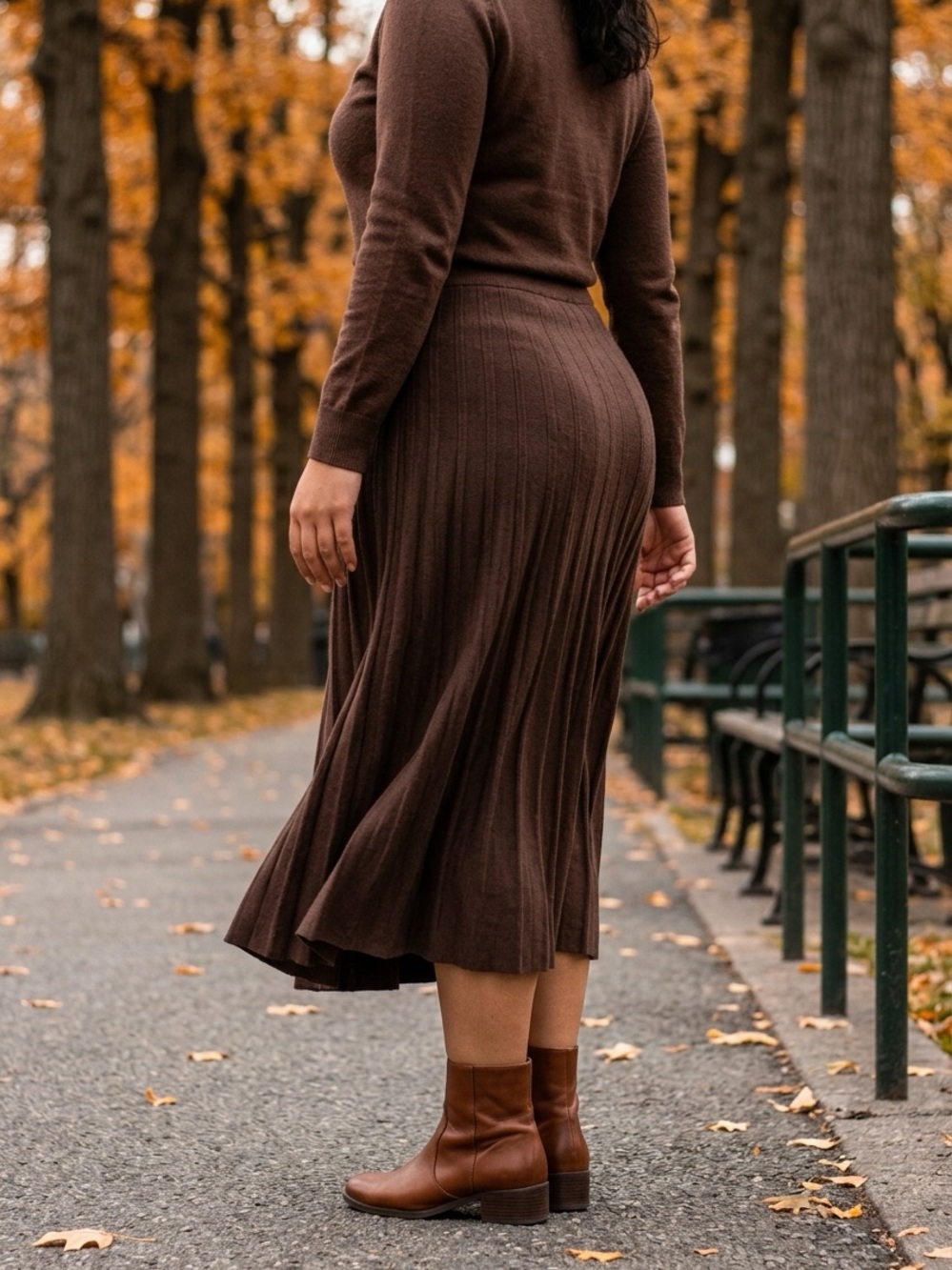 NWT- Milano Women's Dark Chocolate Pleated Skirt Size/ Medium